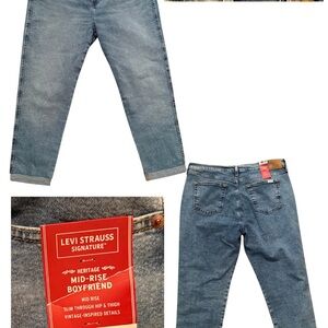 Levi's Signature Blue Jeans